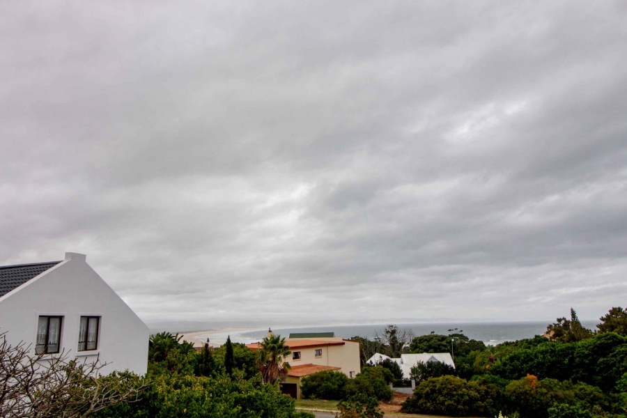 3 Bedroom Property for Sale in Wavecrest Eastern Cape